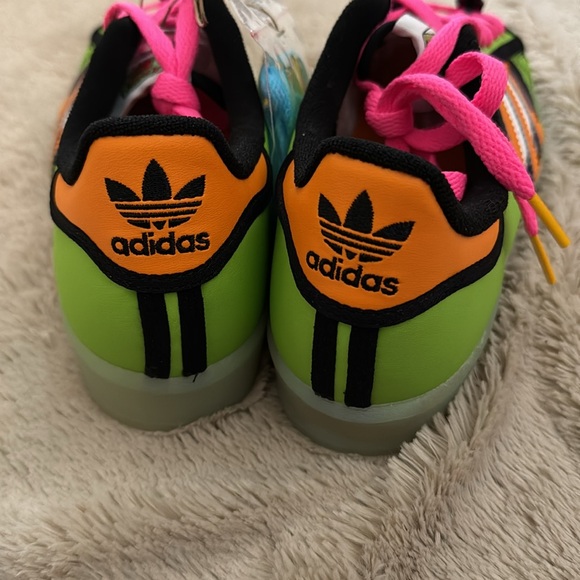 Adidas x The Simpsons shoes. The Simpsons Squishee. Superstar Simpsons. - Picture 3 of 11